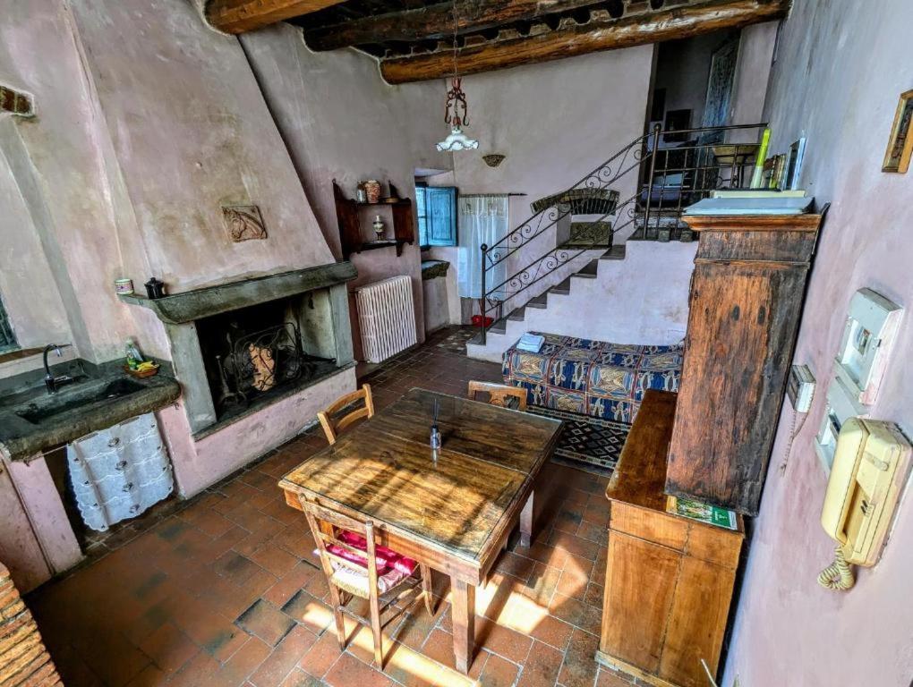 Poggio Alla Pieve Relais Calenzano Bagian luar foto